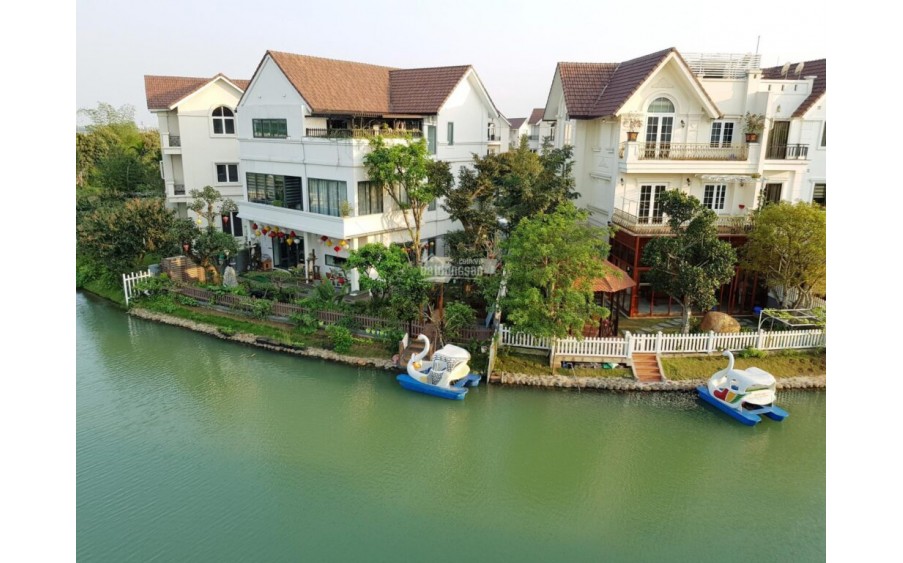 BIỆT THỰ  ĐƠN LẬP  VINHOMES RIVERSIDE VIEW SÔNG, PHONG CÁCH CHÂU ÂU: 410M2, 4T, MT10M, 125 TỶ